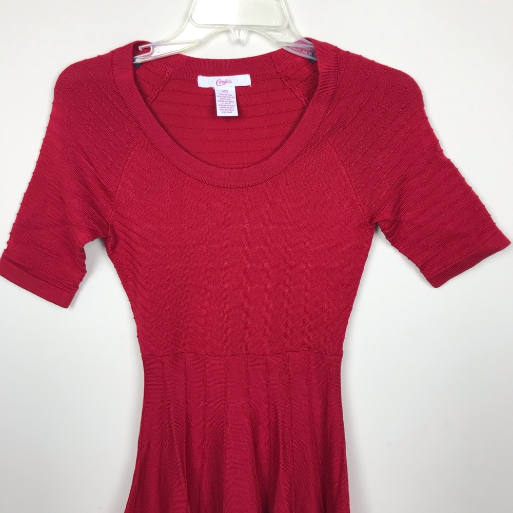 Candie's red dress! - Picture 2 of 8
